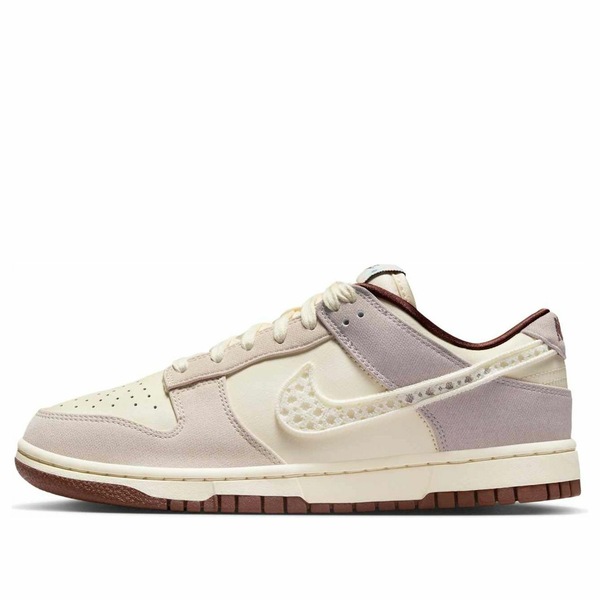 Nike ナイキ レディース スニーカー  【(WMNS) Nike Dunk Low \u0027Crochet Swoosh\u0027 IH7353-010】  大きさ US_5(22.0糎)
