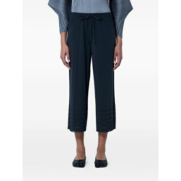 プリーツ プリーズ イッセイ ミヤケ レディース カジュアルパンツ ボトムス Pleated wide-leg trousers Black｜asty 63,690円