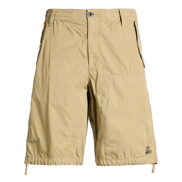 【送料無料】 シーピーカンパニー メンズ カジュアルパンツ ボトムス Shorts & Bermuda Shorts Green｜asty