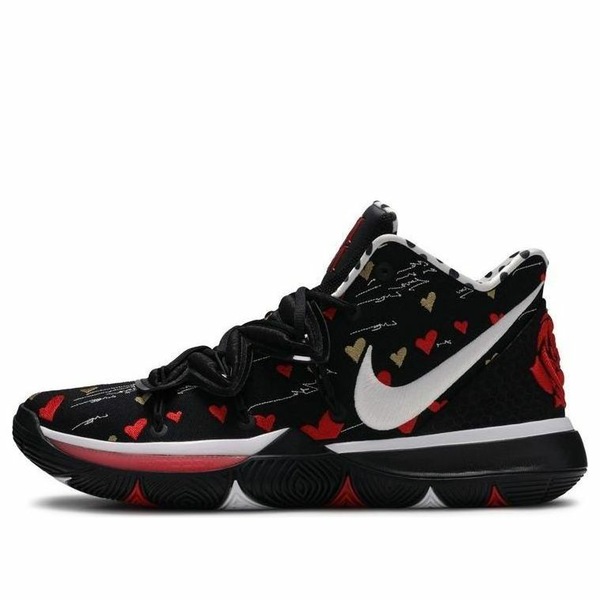 Nike ナイキ メンズ スニーカー  【Nike SneakerRoom x Kyrie 5 \u0027I Love You Mom - Black\u0027 CU0677-001】  大きさ US_10.5(28.5珊)