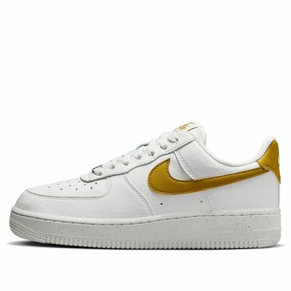 Nike ナイキ レディース スニーカー Summit White/Metallic Silver/Bronzine 【(WMNS) Nike Air Force 1 \u0027Next Nature Bronzine\u0027 DV3808-101】  大きさ US_7.5(24.5糎)