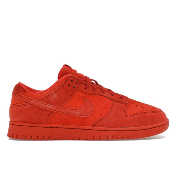 Nike ナイキ レディース スニーカー  【Nike Dunk Low SE Valley Of Fire (Women\u0027s)】  大きさ US_8.5(25.5糎) Picante Red/Dragon Red