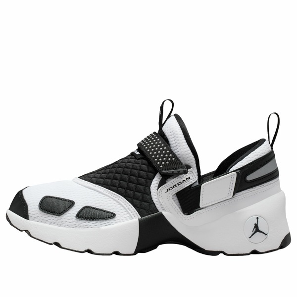 Jordan ジョーダン レディース スニーカー 【(WMNS) Air Jordan Trunner LX \'Black White\' HQ2164-100】 サイズ US_W_14｜asty