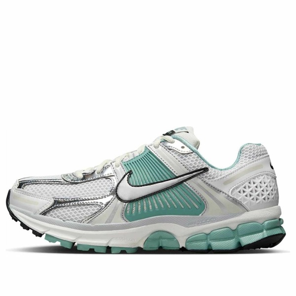 Nike ナイキ レディース スニーカー 【(WMNS) Nike Air Zoom Vomero 5 'White Cannon Wolf Grey Silver' HF1877-101】 サイズ US_6(23.0cm)｜asty