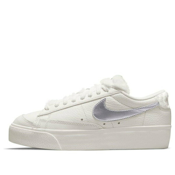 Nike ナイキ レディース スニーカー  【(WMNS) Nike Blazer Low Platform \u0027Faux Sherpa Fur\u0027 DO8993-100】  大きさ US_7.5(24.5糎)