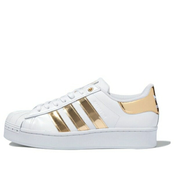 adidas アディダス レディース スニーカー 【(WMNS) adidas Superstar Bold 'White Gold Metallic' FV3340】 サイズ US_5(22.0cm)|asty