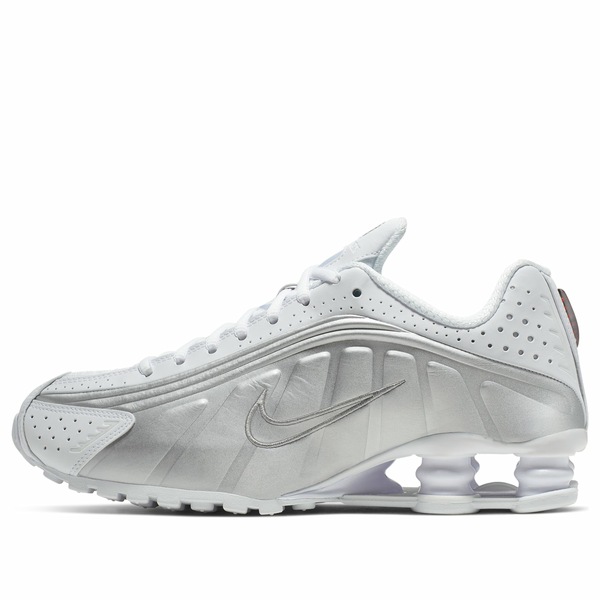 Nike ナイキ レディース スニーカー  【(WMNS) Nike Shox R4 \u0027White Metallic\u0027 AR3565-101】  大きさ US_W_15.5