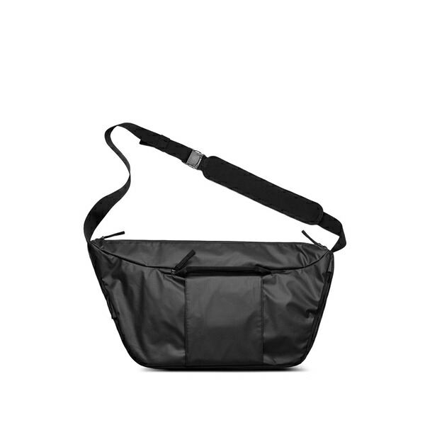 ディービー レディース ショルダーバッグ 御徒面子 Ramverk cross body bag Black