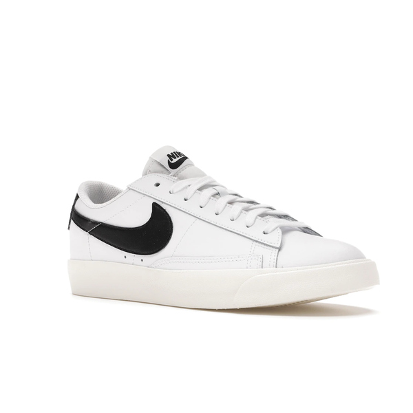 ベルギー製 NIKE Nike ナイキ スニーカー Nike Blazer Low