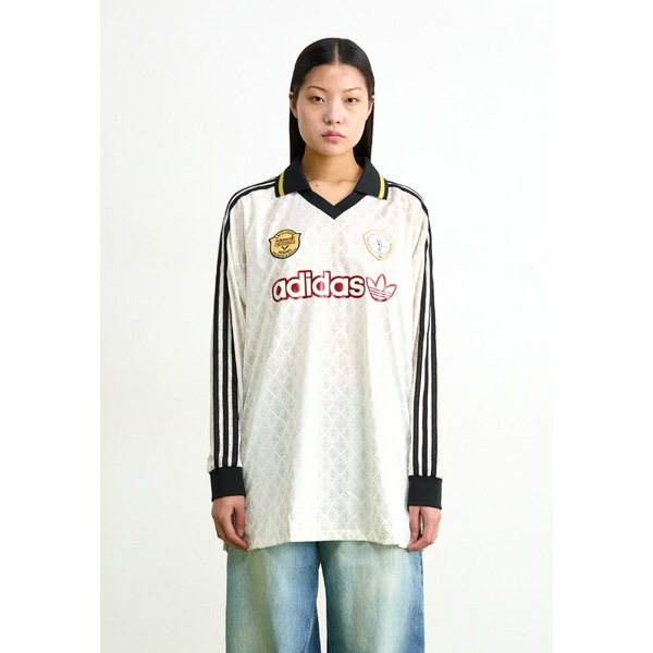 国内配送★adidas★オフショルダー 長袖Tシャツ 3色 adidas｜【公式】アディダス adidas アディカラー オフ