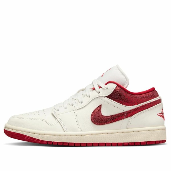 Jordan ジョーダン レディース スニーカー  【(WMNS) Air Jordan 1 Low SE \u0027Ruby\u0027 HJ9338-106】  大きさ US_5(22.0糎)