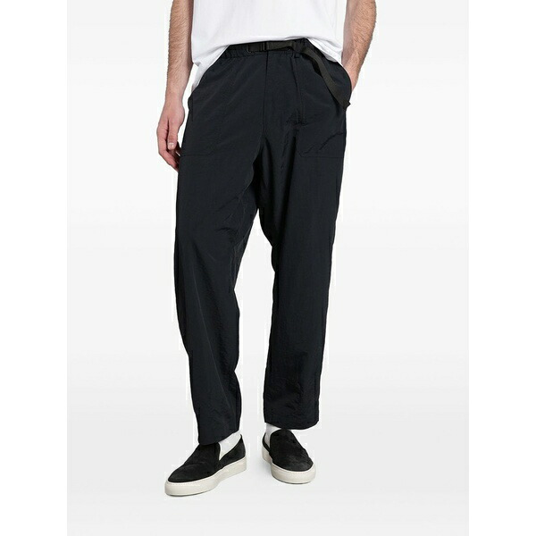 メゾン キツネ メンズ カジュアルパンツ ボトムス Belted logo-print technical trousers Black|asty