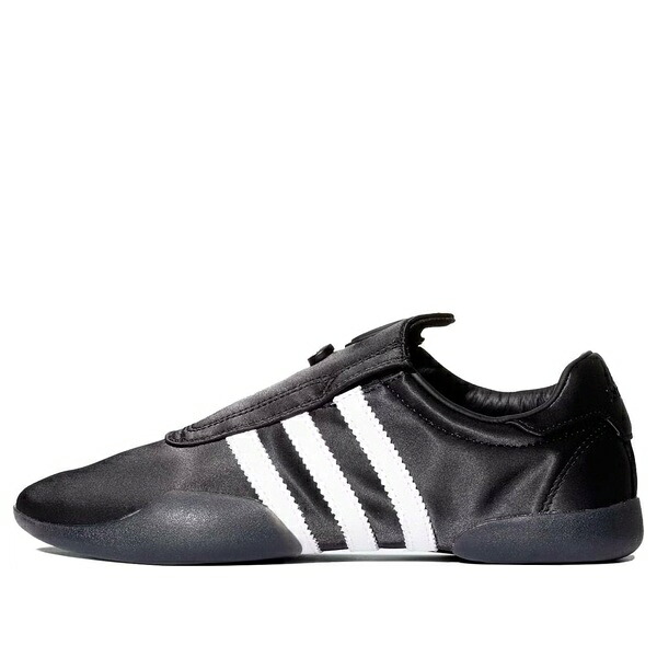 adidas アディダス レディース スニーカー  【(WMNS) adidas x Atmos Taekwondo Mei Ballet \u0027Black\u0027 JR8001】  大きさ US_6.5(23.5珊)