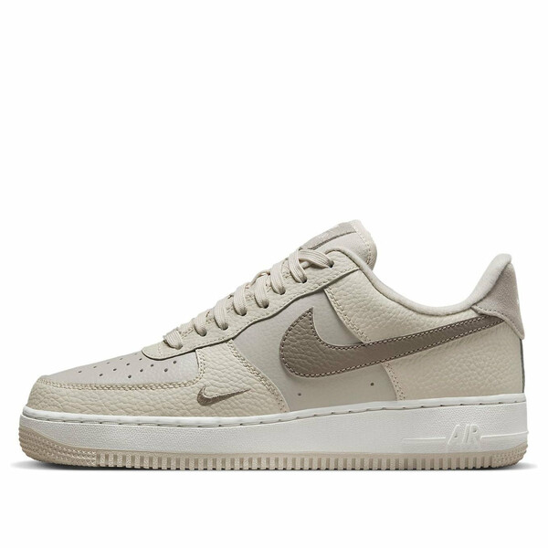 Nike ナイキ レディース スニーカー  【(WMNS) Nike Air Force 1 Low \u0027Moon Fossil\u0027 FB8483-100】  大きさ US_9(26.0珊)