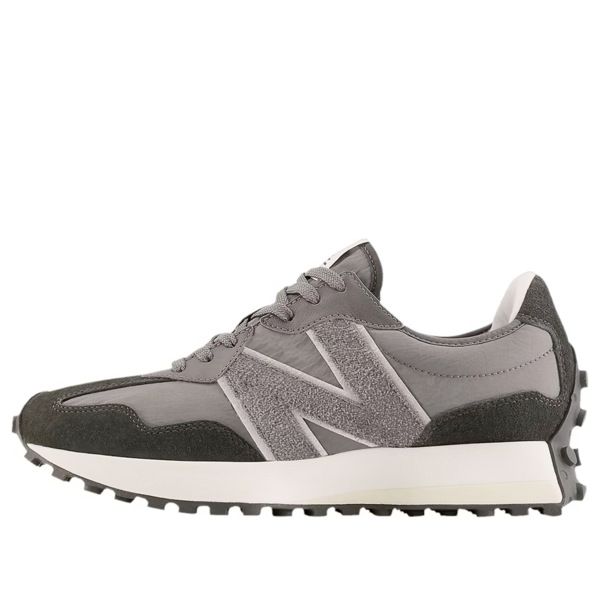 New Balance ニュー平衡にする レディース スニーカー  【(WMNS) New Balance 327 \u0027Blacktop\u0027 WS327VF】  大きさ US_W_10.5