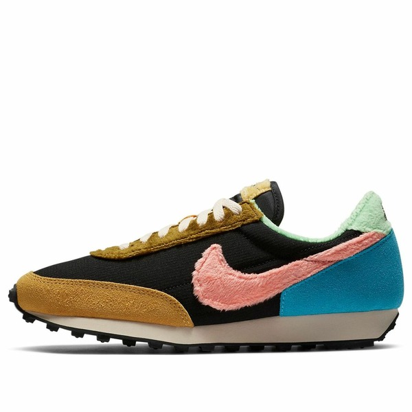 Nike ナイキ レディース スニーカー  【(WMNS) Nike Daybreak \u0027Fur Pack - Guava Ice Atomic Pink\u0027 DC3275-064】  大いさ US_8(25.0糎)