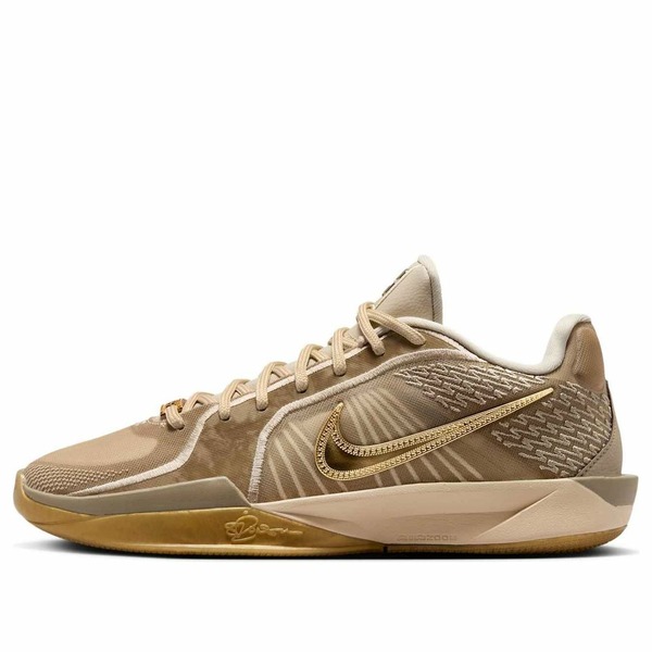 Nike ナイキ レディース スニーカー Rattan/Khaki/Sail/Metallic Gold 【(WMNS) Nike Sabrina 2 EP \u0027Stronger Than Gold\u0027 HF1798-200】  大きさ US_6(23.0糎)