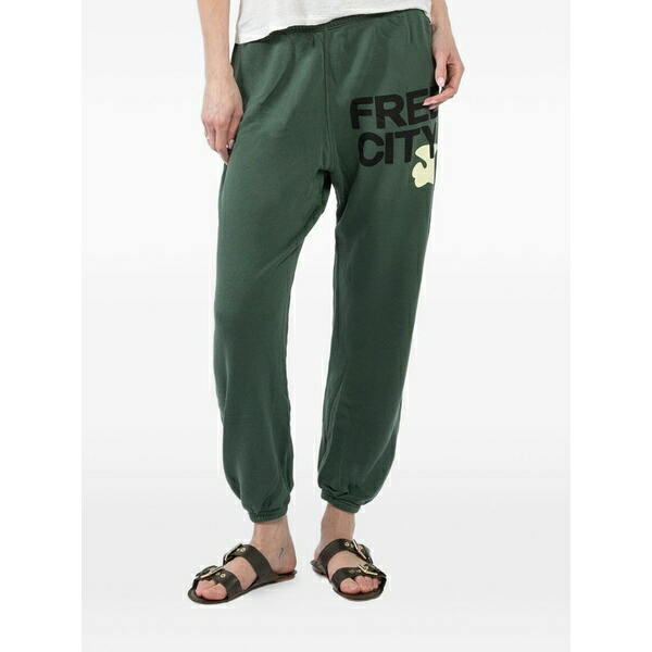 フリーシティ レディース カジュアルパンツ ボトムス Superfluff lux og graphic print track pants Green｜asty 62,590円
