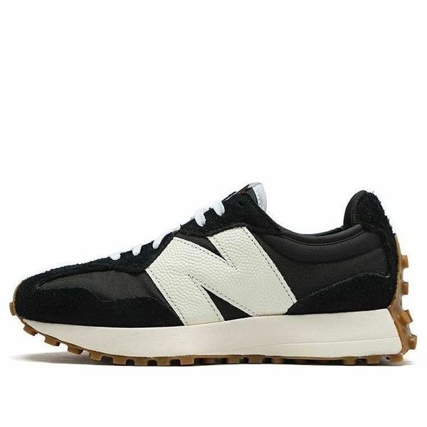 New Balance ニューバランス レディース スニーカー 【(WMNS) New Balance 327 'Black White Gum' WS327BL】 サイズ US_8.5(25.5cm)|asty
