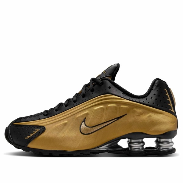 Nike ナイキ レディース スニーカー  【(WMNS) Nike Shox R4 \u0027Black Metallic Gold\u0027 AR3565-005】  大きさ US_9(26.0糎)