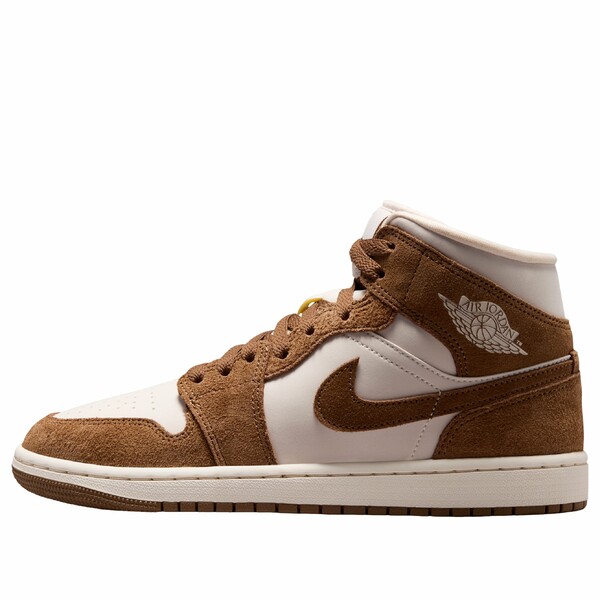 Jordan ジョーダン レディース スニーカー 【(WMNS) Air Jordan 1 Mid 'Light British Tan Choke' BQ6472-203】 サイズ US_W_12｜asty