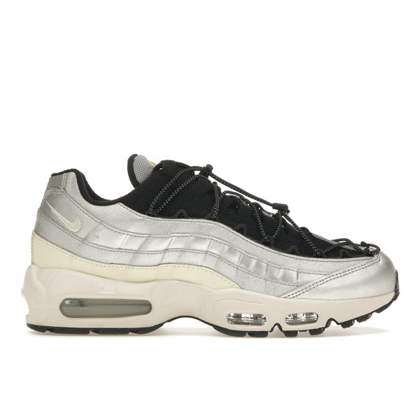 Nike ナイキ レディース スニーカー 【Nike Air Max 95 Toggle Metallic Silver Alabaster (Women's)】 サイズ US_5.5(22.5cm) Metallic Silver/Alabaster｜asty
