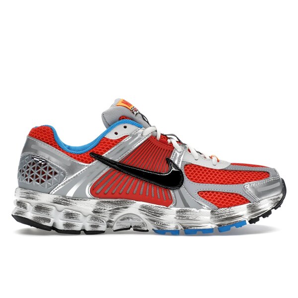 Nike ナイキ レディース スニーカー 【Nike Zoom Vomero 5 Gundam (Women's)】 サイズ US_5.5(22.5cm) University Red/Black/White/Metallic Silver/Photo Blue｜asty