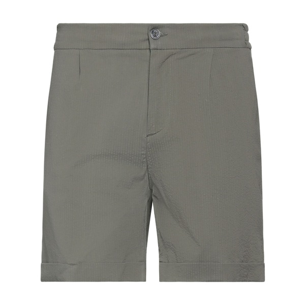 【送料無料】 エレディ デル ドゥカ メンズ カジュアルパンツ ボトムス Shorts & Bermuda Shorts Green｜asty