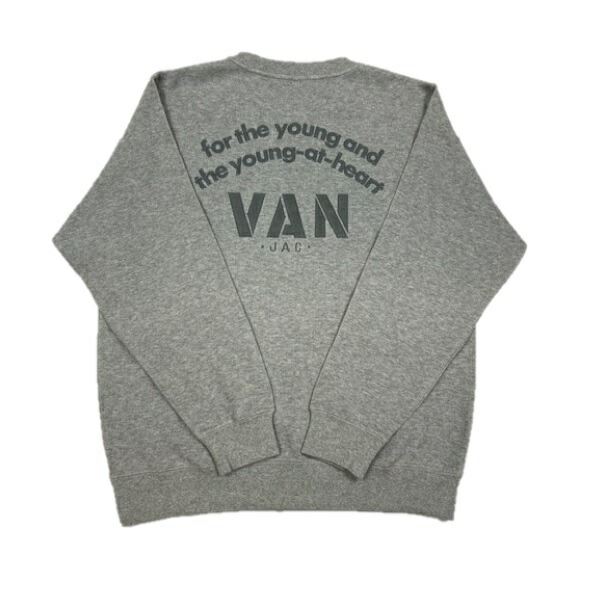 VAN ヴァンヂャケット 調教師  マイコン-61509 長袖 LL大きさ 薄墨色 うしろ側ロゴタイプ VAN JACKET バン 長袖 冬服 パーカー ゴルフ アウトドア 難民キャンプ   生まれ落ちる日母の日 父の日 差し上げ物 差し上げ物【貨物輸送無料】【新品】【国内置き目品】