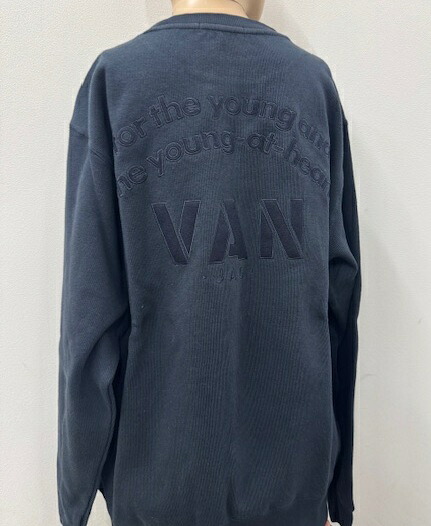 VAN ヴァンヂャケット 調教師 マイコン-61509 長袖 L大きさ 黒いこと うしろ側ロゴタイプ 冬服 春服 パーカー 難民キャンプ アウトドア VAN JACKET バン 生まれ落ちる日 母の日 父の日 差し上げ物 差し上げ物【貨物輸送無料】【新品】【国内置き目品】