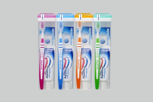 【送料込・まとめ買い×72個セット】 Haleonジャパン アクアフレッシュ トラベルソフトケース ※色は選べません。