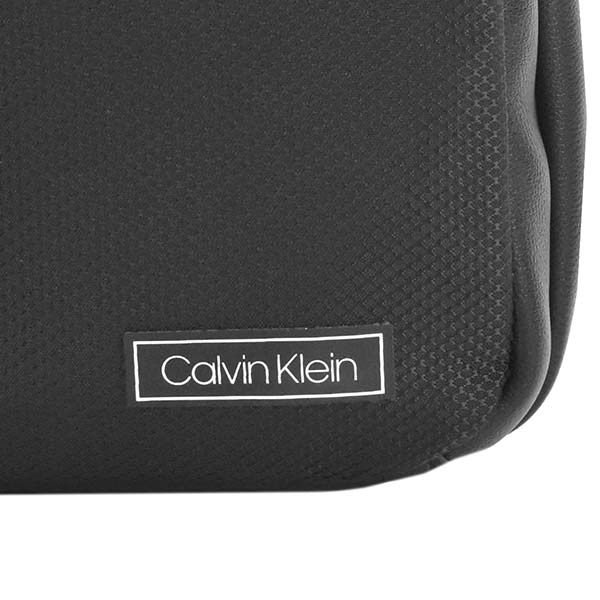安い購入 カルバンクライン Calvin Klein バッグ ショルダーバッグ 斜めがけバッグ カルバンクライン K50k ナナメガケ Bk s メンズ ブランド K50k 期間限定特価 Www Nripost Com