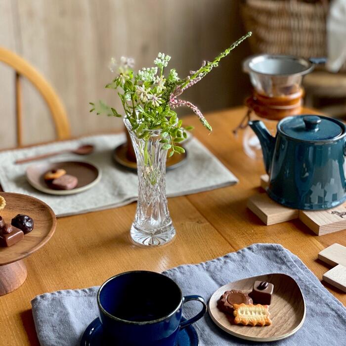 アンティーク 花瓶 フラワーベース 花器 ガラス花瓶 おうち時間 おしゃれ かわいい 北欧 イギリス プレゼント ギフト 母の日 誕生日プレゼント 新築祝い 引っ越し祝い インテリア おうちカフェ 店頭受取対応商品 Bullpadel Cl