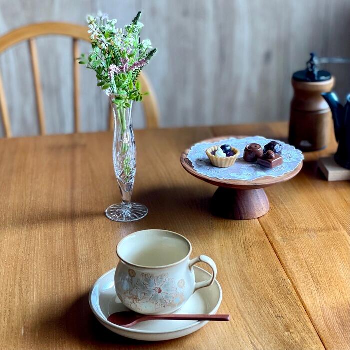 アンティーク 花瓶 フラワーベース 花器 ガラス花瓶 おうち時間 おしゃれ かわいい 北欧 イギリス プレゼント ギフト 母の日 誕生日プレゼント 新築祝い 引っ越し祝い インテリア おうちカフェ 店頭受取対応商品 Meguiars Com Do