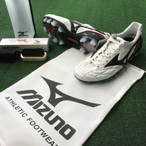 ミズノ Mizuno サッカー モレリアウェーブ シューズ 12kp901 09 スーパーホワイトパール ブラック サッカースパイク 天然芝 土 人工芝のグラウンド用 Hg お手入れセット付き 12za810 アスリートタウン安定性に優れた次世代モレリア お手入れセット付き