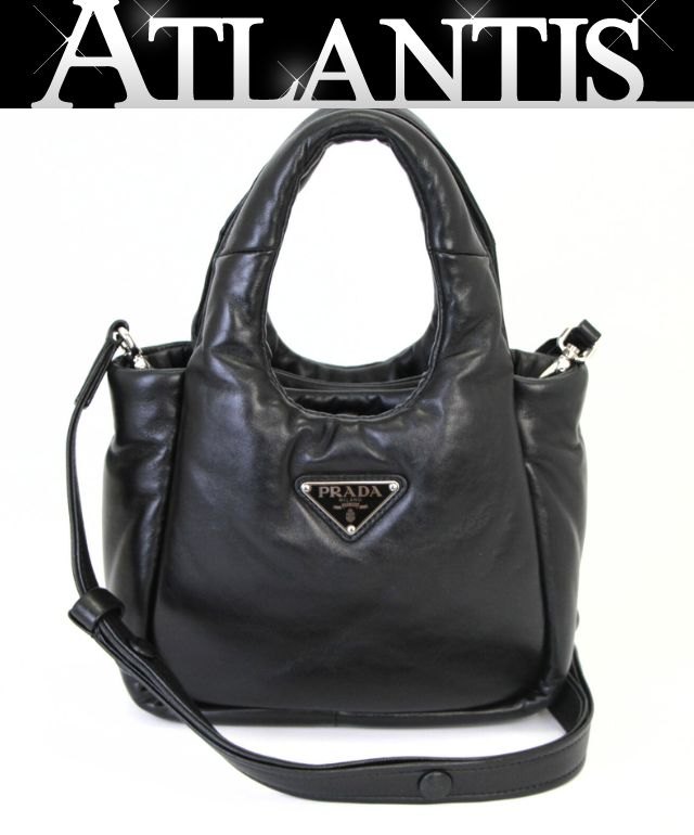 PRADA ブラックレザーハンドバッグ PRADA ブラックレザーハンドバッグ - メルカリ