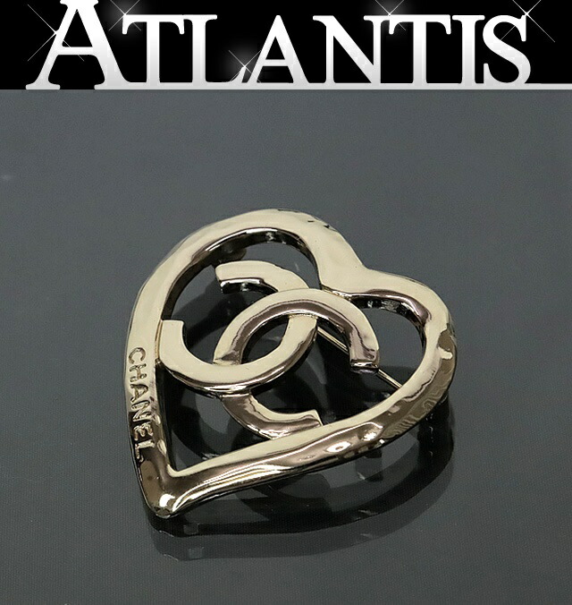 CHANEL ゴールド フラワーブローチ 95A CHANEL Four Leaf Clover CC brooch - vintage 95A – Loubi, Lou