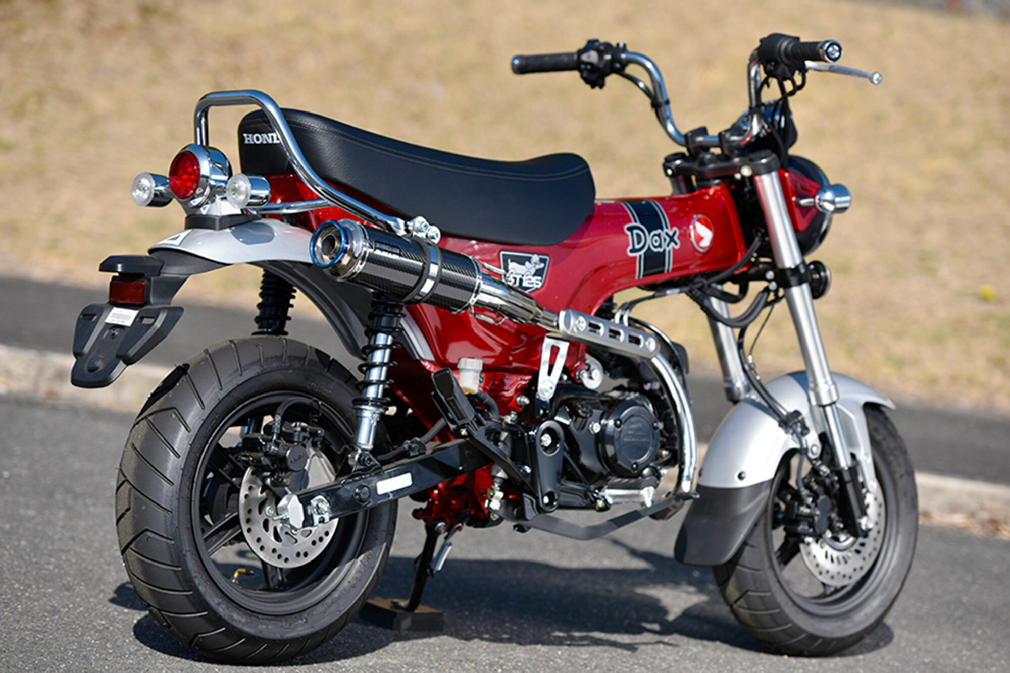 BEAMS G1026-56-006 DAX125 ダックス 8BJ-JB06 R-EVO TYPE C カーボンサイレンサー ビームス マフラー｜アトラスダイレクトショップ