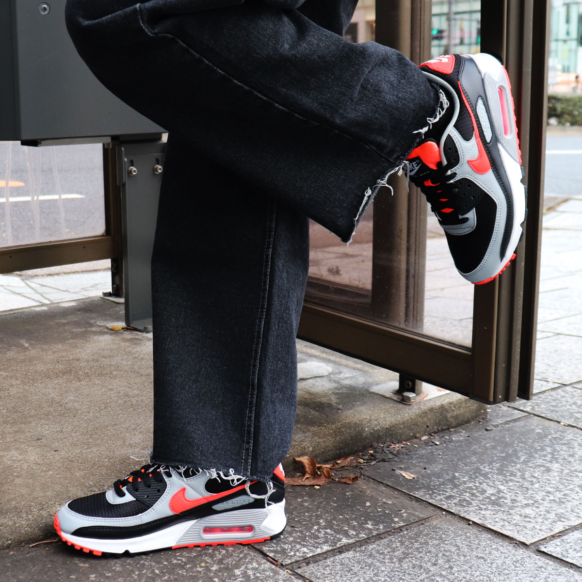 nike air max 90 red white and black
