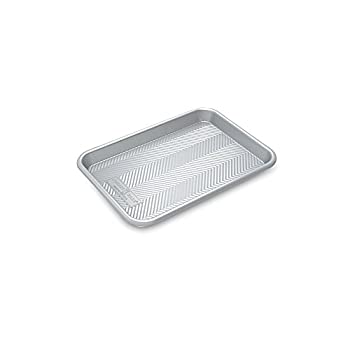 【中古】【輸入品・未使用】Nordic Ware 45370 Prism Quarter Sheet Metallic by Nordic Ware