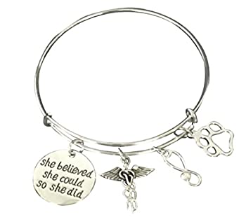 【中古】【輸入品・未使用】Veterinarian gifts- Veterinarianブレスレット???技術者gifts- She Believed彼女はcould so she didブレスレット