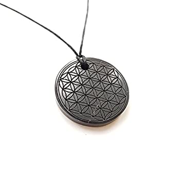 【中古】【39shop】【輸入品・未使用】Karelian★Heritage シュンガイト サークル ペンダント 彫刻 EMF保護 エナジー ペンダント ブラック（新古品）｜アトリエ絵利奈