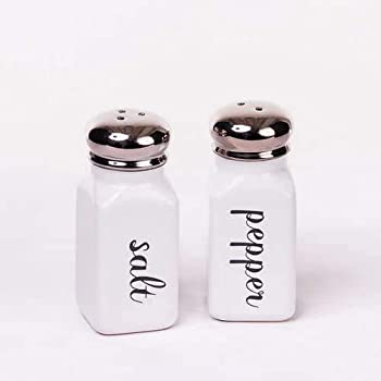 【中古】【輸入品・未使用】Classic Vintage Style Black and White Ceramic Salt & Pepper Shaker Set by 180D