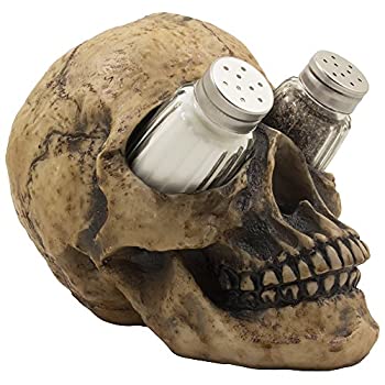 【中古】【輸入品・未使用】Scary Evil Human Skull Salt and Pepper Shaker Set Figurine Display Stand Holder for Spooky Halloween Party Decorations & Gothic Kitchen