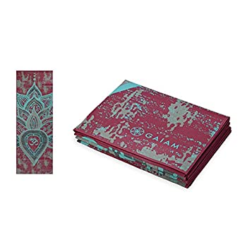 【中古】【輸入品・未使用】(ガイアム) Gaiam 折りたたみ式ヨガマット 2mm