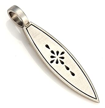 【中古】【39shop】【輸入品・未使用】Bico★スターライダーペンダント (E111) - 楽しいサーフィンに焦点を当てたサテンシルバー仕上げ サーフジュエリー(新古品)|アトリエ絵利奈
