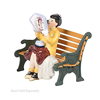 【中古】【輸入品・未使用】Department 56 Village Accessories ロックウェルのカバーガール村フィギュア 高さ2.05インチ