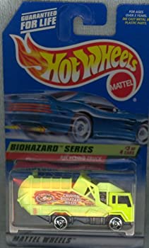 【中古】【インポート品・未当て嵌める】Mattel Hot Wheels 1998 1:64 Scale Biohazard Series #3 of 4 Yellow Recycling Truck Coll #719 Die Cast Car 車-乗り物のおもちゃ