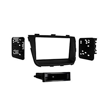 【中古】【輸入品・未使用】Metra 99-7355B シングルおよびダブルDIN カーステレオ取り付けダッシュキット 2014年以降のキア・ソレント用 (ブラック)