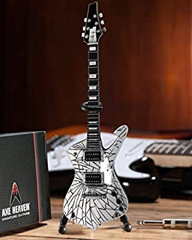 【中古】【輸入品・未使用】Iconic Concepts: 10 Inch Guitar Model - Kiss Shattered Mirror